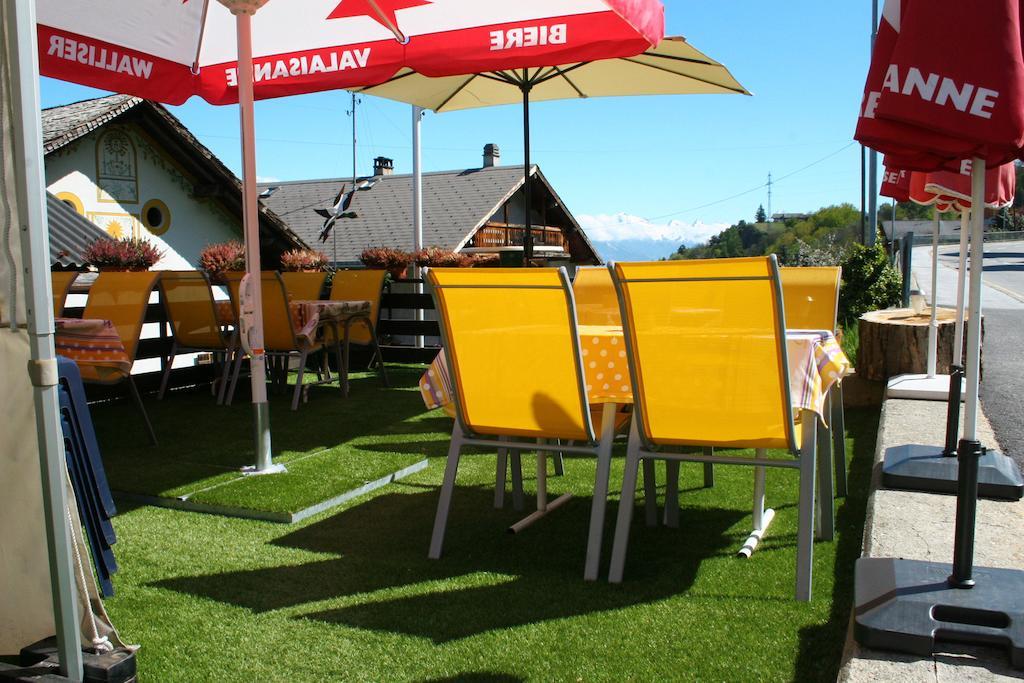 Cafe De La Poste *