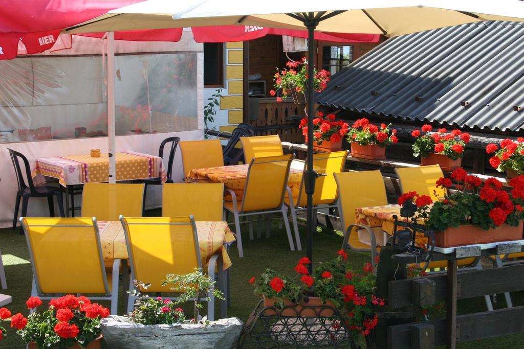 Frühstückspension Cafe De La Poste *