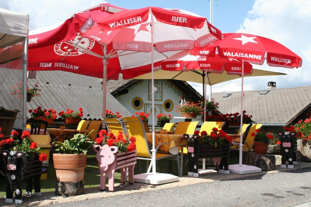 Cafe De La Poste